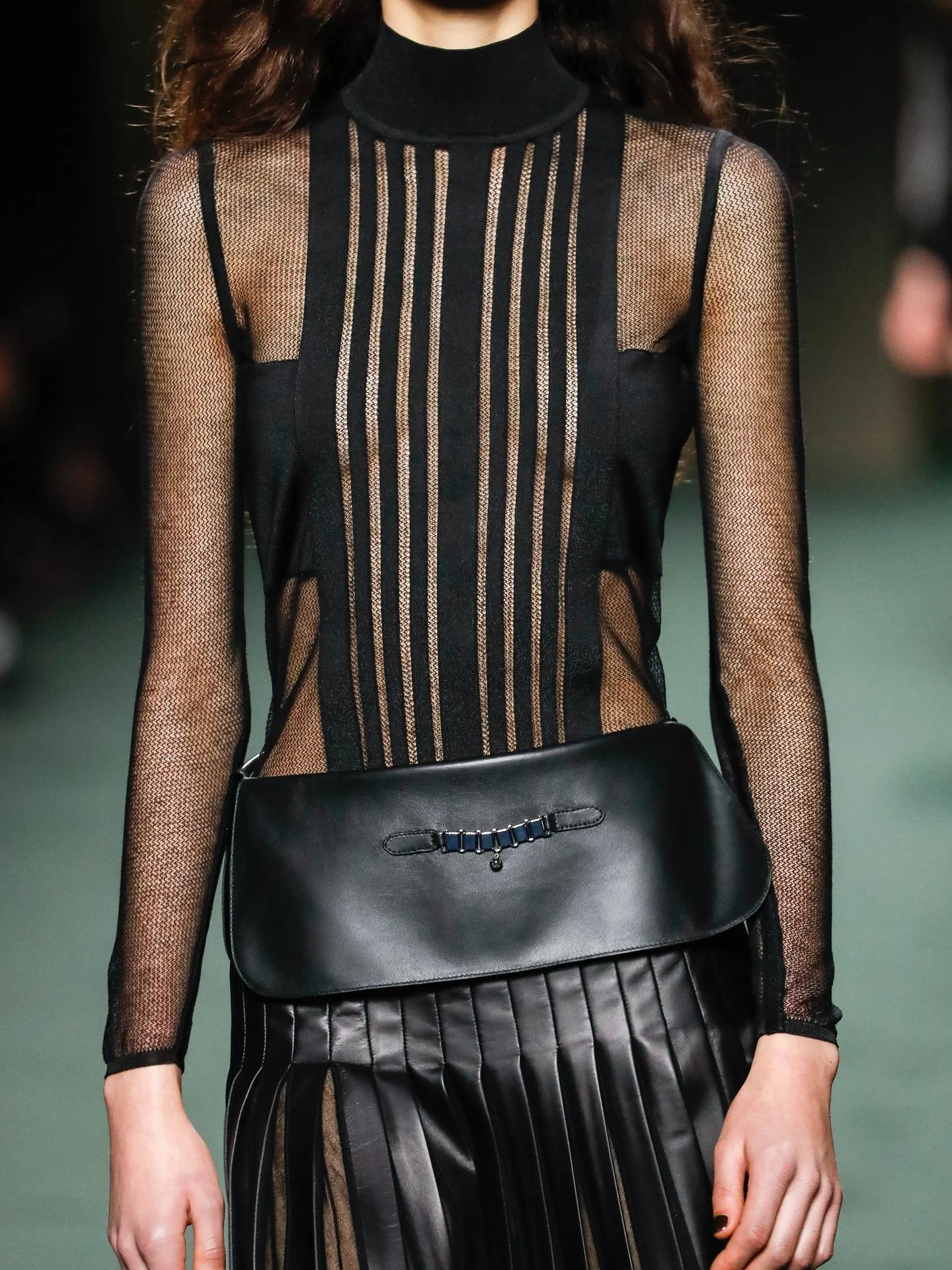 新品同様【HERMES】2022新作人気完売ツイルレーヌニット HERMES - エルメス HERMES ツイルレーヌニットセーター ブラック